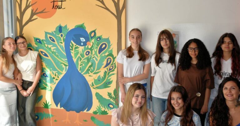 Fresque symbolique inaugurée au collège de Saint-Louis pour valoriser l’identité locale.