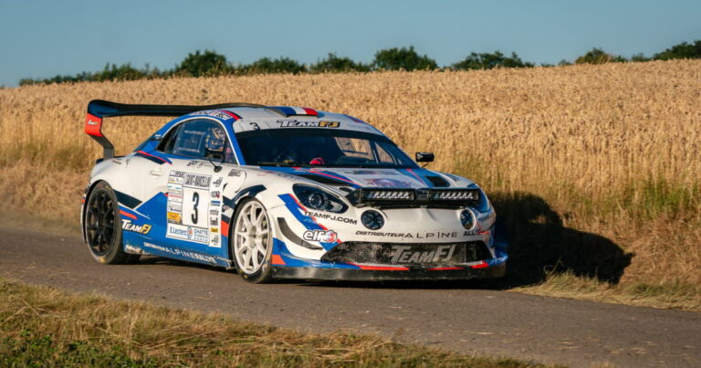 Jean-Marie Cuoq remporte le rallye de Saint-Marcellin, bataille intense pour le podium.