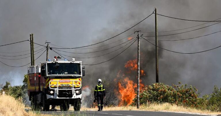 Canicule : 40°C et 16 départements en alerte orange, incendies non maîtrisés.
