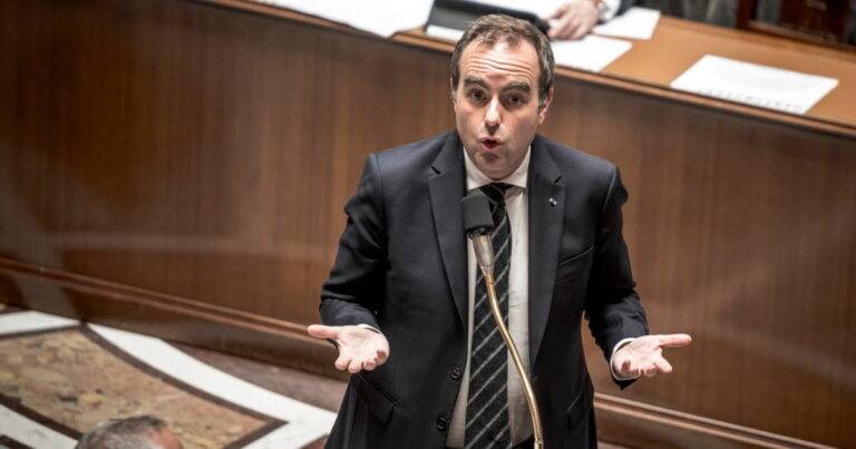 Sébastien Lecornu confronté à une motion de censure des écologistes ce lundi.