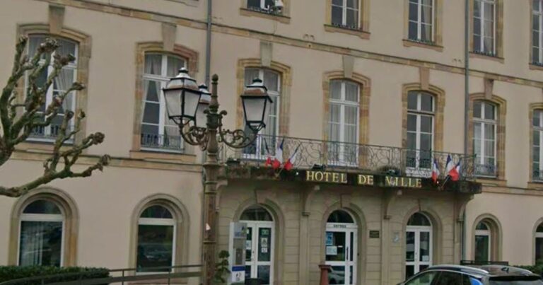 Un élu RN de Saint-Avold démissionne après avoir chanté un chant pétainiste.