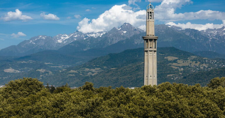 Rouverture de la tour Perret à Grenoble après plus de 60 ans de fermeture aux visiteurs.