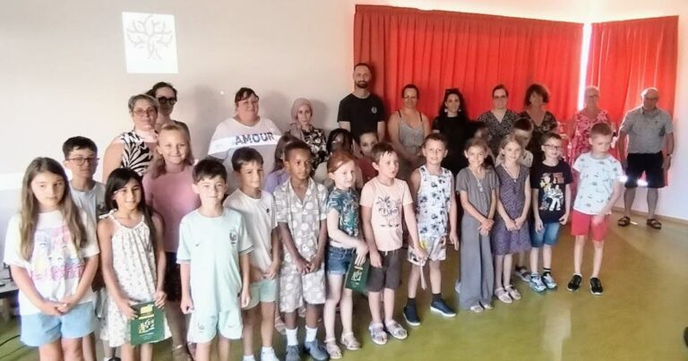 Victoire des écoliers de Val-de-Moder aux Petits Molières, une reconnaissance de leur talent.