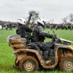 Mégabassines à Sainte-Soline : tensions entre autorités et manifestants entraînent des blessures.