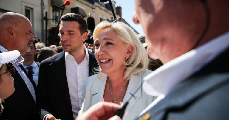 Marine Le Pen lance sa campagne présidentielle 2027 et demande l’annulation de sa condamnation.