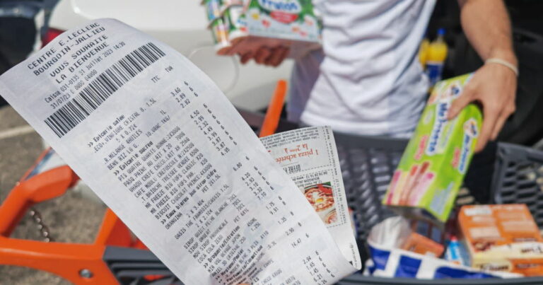 Les supermarchés Coopérative U affichent le coût carbone sur les tickets de caisse.