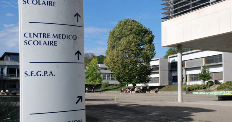 Mobilisation au collège d’Altkirch pour la Segpa face à la baisse des heures d’enseignement.