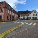 Mittlach : Aménagement test au carrefour devant l’hôtel Valneige pour améliorer la circulation