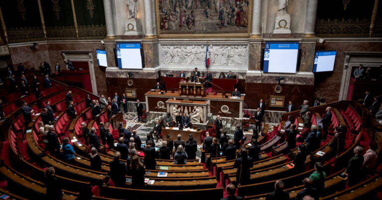 Vote final mercredi sur le suicide assisté en France : critères et enjeux législatifs.