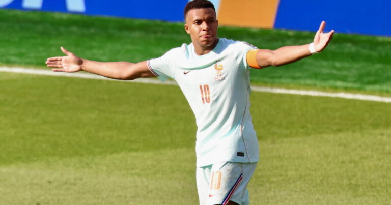 Coupe du Monde 2026 : Eto’o loue Mbappé, Tchouaméni réintégré, révélations sur les transferts.