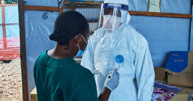 Ebola en RDC : les cas signalés dépassent de deux à quatre fois les estimations officielles.