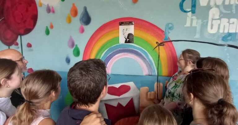 Plaque en hommage à Noéline Fargerel dévoilée à l’école de Monswiller