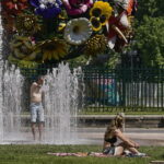 Fontaines en panne à Lyon : Doucet appelle Rudigoz à une approche constructive.