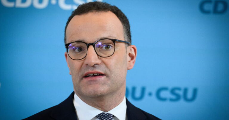 Allemagne : démission du chef des députés conservateurs après une polémique sur son enfant né sous GPA.