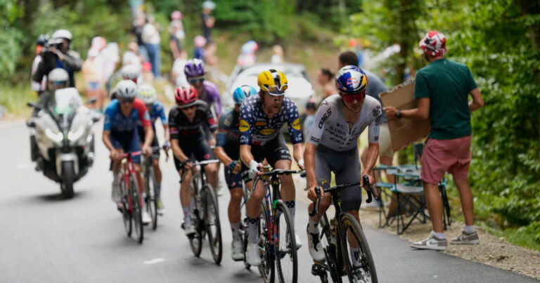 Tour de France 2026 : Schmid attaque, Pidcock réduit l’écart avec le Maillot Jaune en 15e étape.