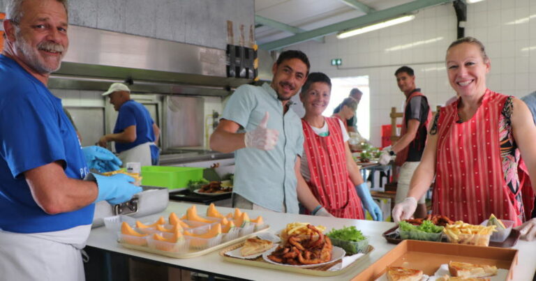 Affluence record à la Fête de la carpe frite de Munchhouse, événement populaire en Alsace.