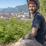 Un Grenoblois d’adoption entreprend un tour du monde à vélo sur huit ans.
