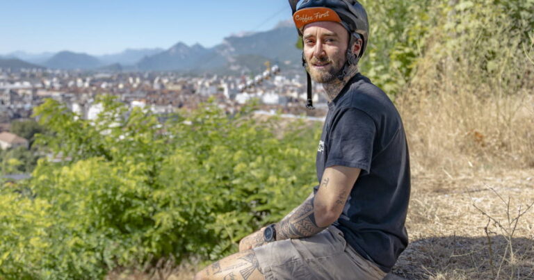 Un Grenoblois d’adoption entreprend un tour du monde à vélo sur huit ans.