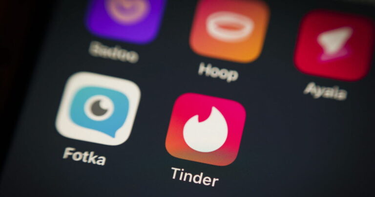 Royaume-Uni : un homme crée un site de rencontres dédié à sa personne après avoir quitté Tinder.
