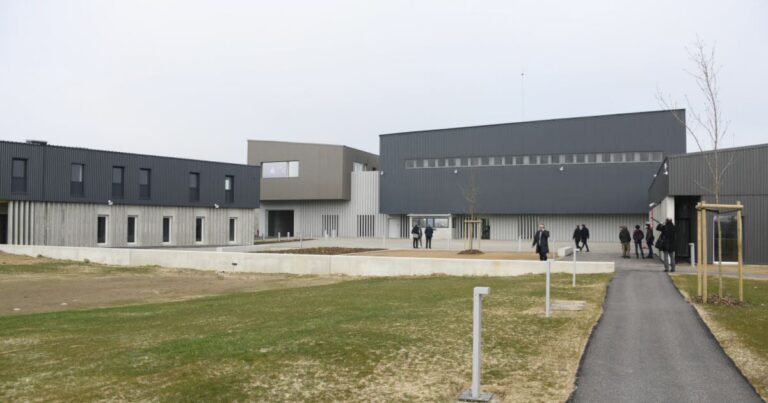 Un détenu de Mulhouse blesse cinq surveillants et écope de trois ans de prison.