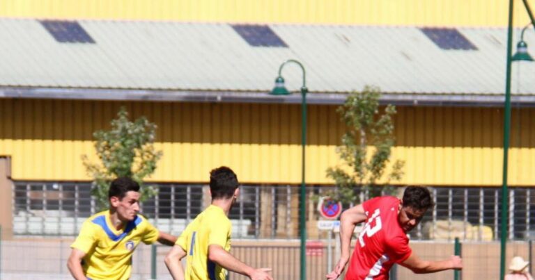 Reprise de l’entraînement des footballeurs à Sainte-Hélène-sur-Isère le 4 août