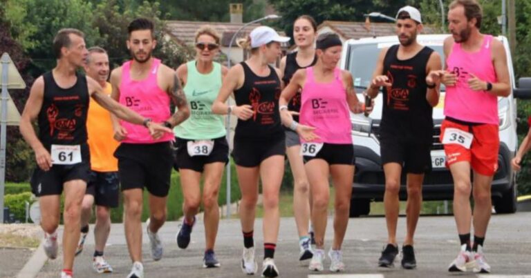 Course à pied traversant Saint-Maurice-de-Rémens attire des centaines de participants.