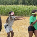 Strasbourg : 16 jeunes relèvent des défis en forêt sans téléphone mobile.