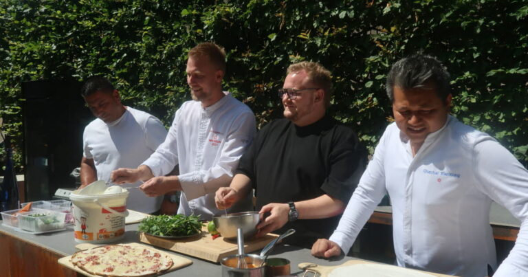 Trois chefs étoilés réinterprètent la tarte flambée à Ensisheim en Alsace.