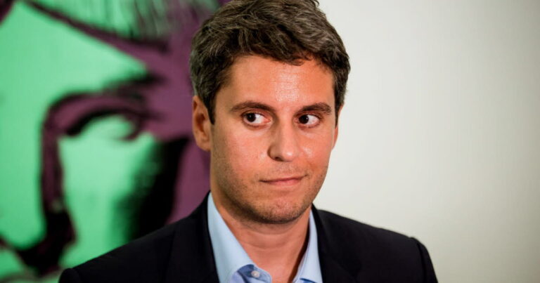 Gabriel Attal déclare qu’aucun candidat ne se retire de la compétition électorale.
