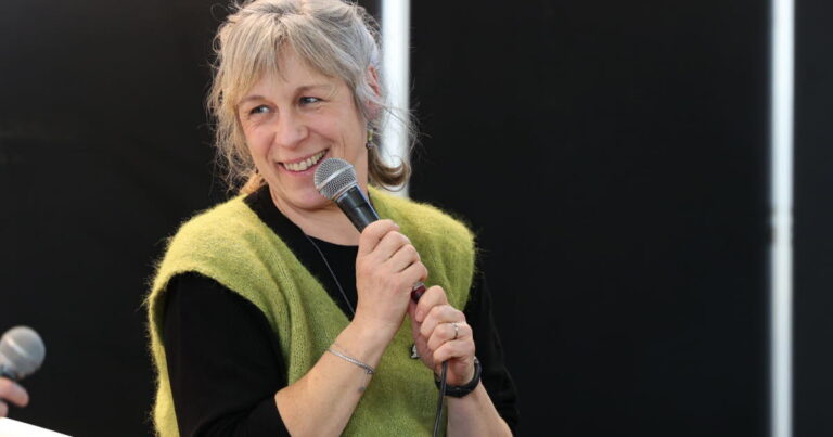 Loi d’urgence agricole : Agnès Ledig remet sa Légion d’honneur en signe de protestation