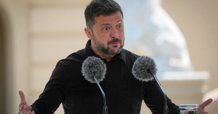Ukraine : Zelensky signale une frappe russe « massive » probablement effectuée cette nuit.