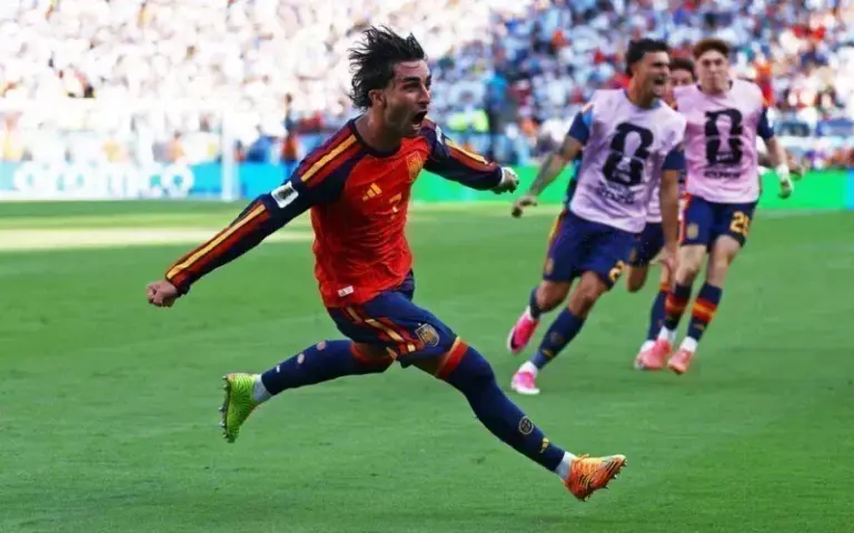 L’Espagne bat l’Argentine 1-0 et remporte la Coupe du Monde 2026.