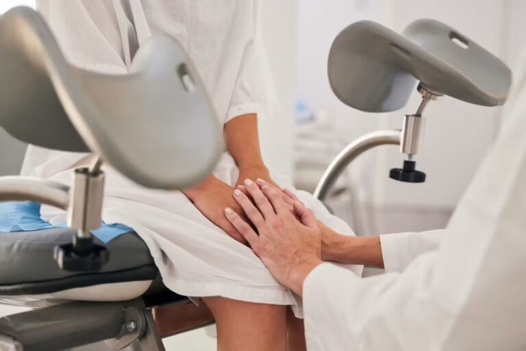 PMA : Le rapport sur la loi bioéthique révèle des délais d’attente pour les dons de gamètes.