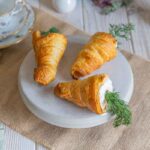 Cornets carottes : des croissants salés en forme de carottes pour la fête de Pâques.
