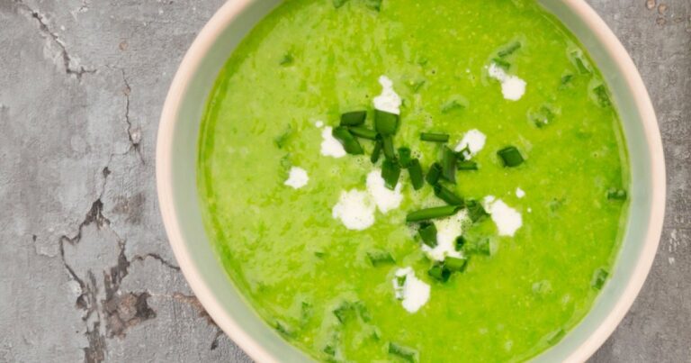 Recette de soupe de haricots et persil pour une alimentation saine et équilibrée