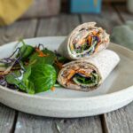 Wrap au poulet et houmous : option rapide et protéinée pour les sportifs en France