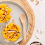 Recette de yaourt à la mangue et noix de coco : un dessert simple et nutritif à réaliser chez soi