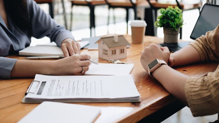 Crédit immobilier en France : guide pour choisir le bon prêt et éviter les erreurs.