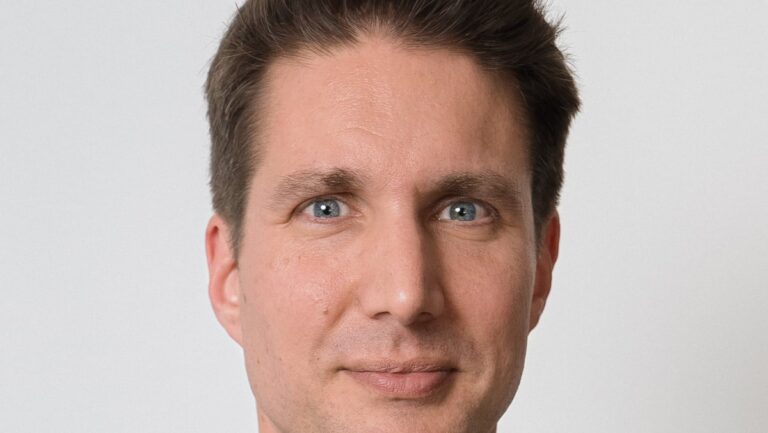 NGE adopte une nouvelle gouvernance pour renforcer la transition écologique dans le BTP.