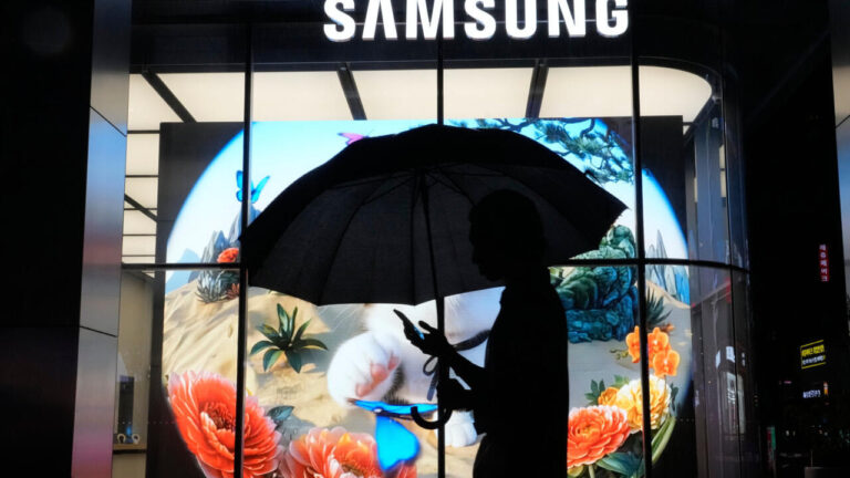 Samsung subit une chute boursière malgré des profits records dans le secteur technologique.