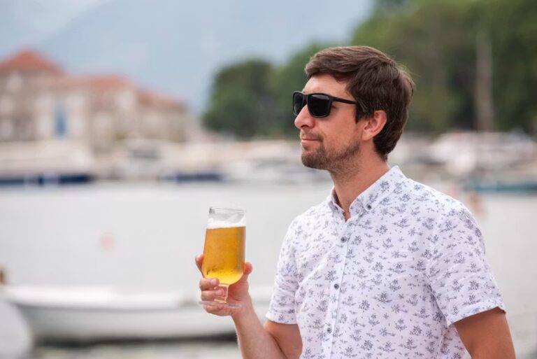 La bière hydrate-t-elle malgré sa teneur en alcool ? Analyse par des chercheurs en nutrition.