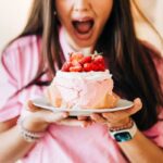 Une étude révèle des méthodes pour réduire les envies de sucre chez les adultes.