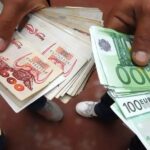 Euro en baisse sur le marché noir des devises en Algérie, nouveau taux du dinar établi.