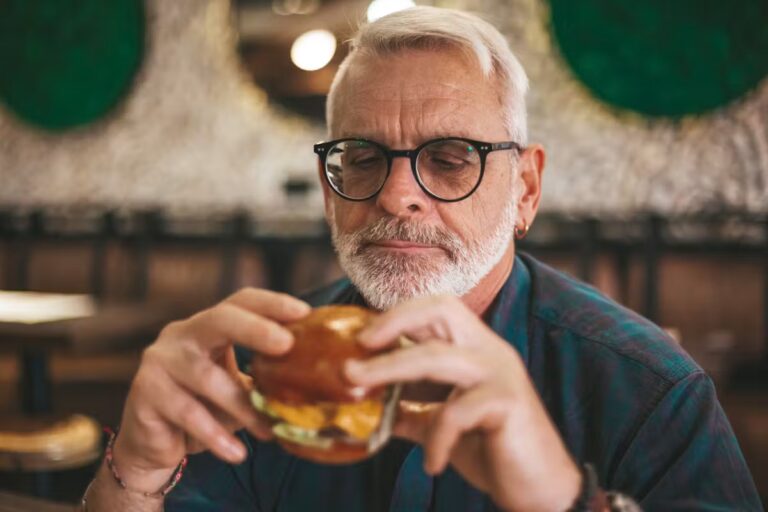 Boomer King propose un menu rétro qui suscite des débats parmi les consommateurs.