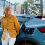 Villes côtières adaptées aux vacances en voiture électrique en France : top 10 à considérer