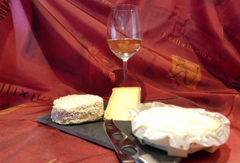 Gironde : les producteurs de vin et de fromage se réunissent pour une dégustation en novembre
