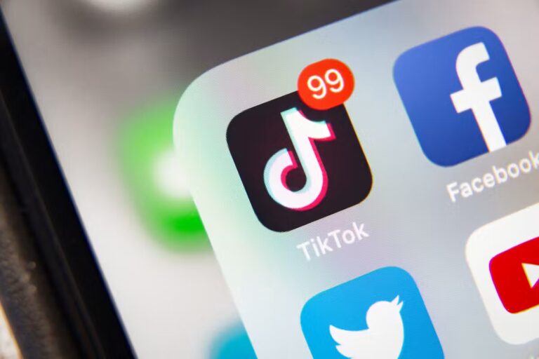 TikTok indemnise un adolescent de 15 ans pour préjudice à sa santé mentale.