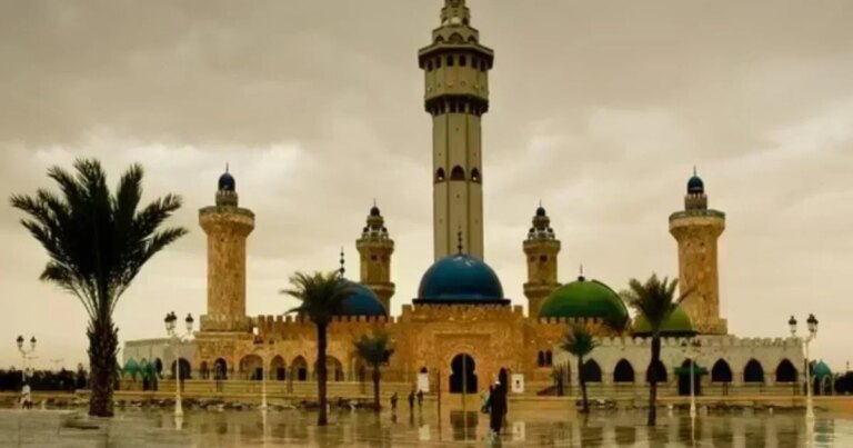Pluies et orages prévus à Touba, plusieurs localités touchées par les intempéries.