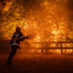 Feu fixé, maîtrisé ou éteint : comprendre le vocabulaire des pompiers en France.