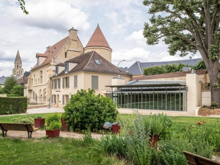 Le musée du Jouet de Poissy propose une exposition sur l’histoire des jeux d’enfance.